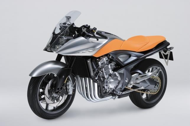 Suzuki Stratosphere 4