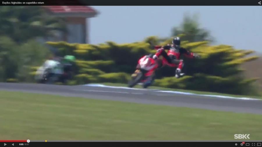 TroyBayliss Superbike 2015 crash
